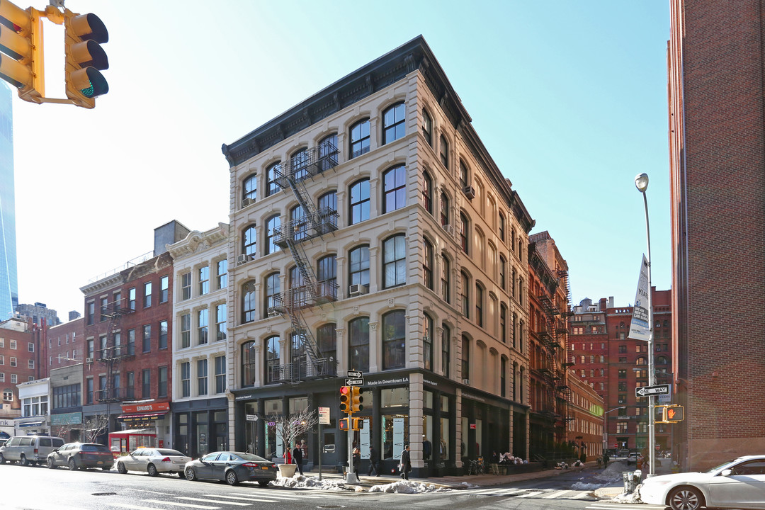 140 W Broadway in New York, NY - Foto de edificio