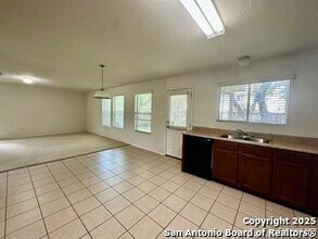 5811 Providence Oak in San Antonio, TX - Building Photo - Building Photo