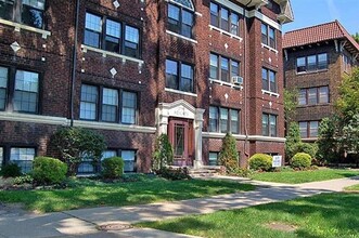 Heights Apartments in Cleveland, OH - Building Photo - Building Photo