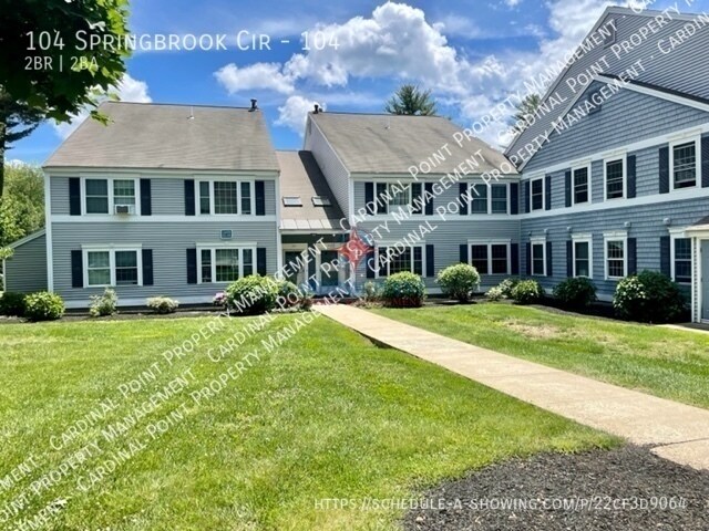 104 Springbrook Cir in Portsmouth, NH - Building Photo