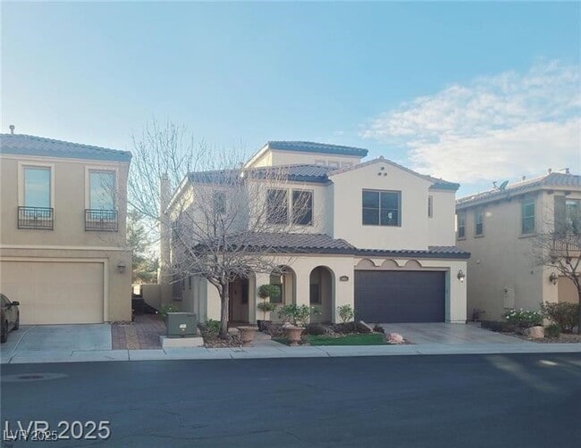 property at 927 Via Canale Dr