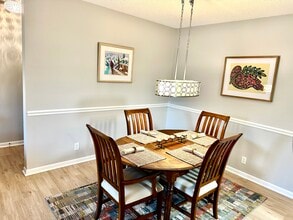 515 Basswood Ave, Unit A20 in Nashville, TN - Foto de edificio - Building Photo