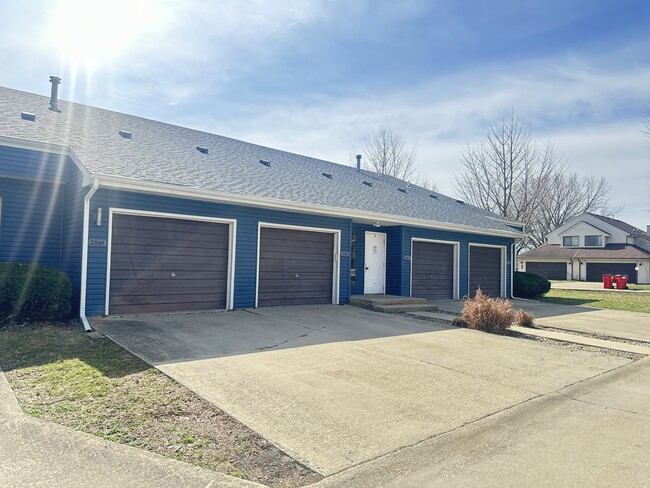 property at 2565 Clayton Blvd