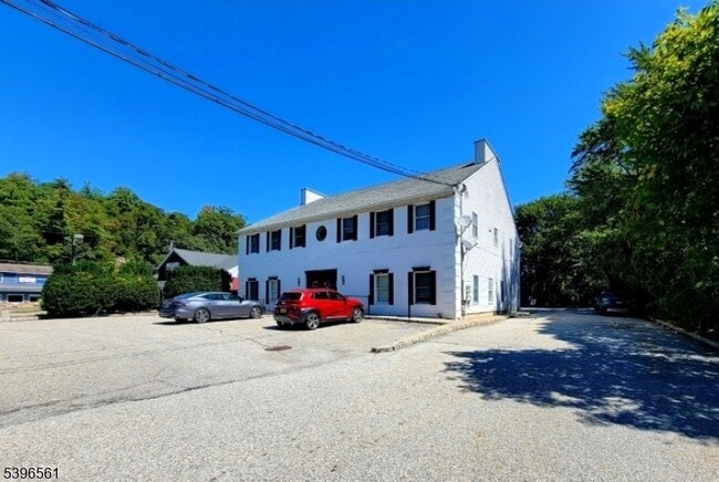 property at 272 US-206