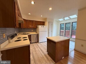 58 Drumcastle Ct in Germantown, MD - Building Photo - Building Photo