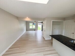 8 Jonquilla Way in Bentonville, AR - Building Photo - Building Photo
