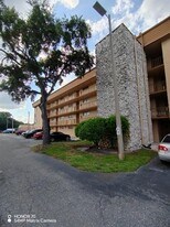 5820 N Church Ave in Tampa, FL - Building Photo