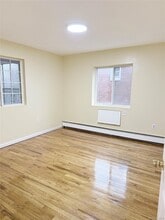 89-08 S Conduit Ave in Queens, NY - Building Photo - Building Photo