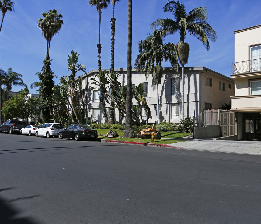 439 S St Andrews Pl in Los Angeles, CA - Foto de edificio