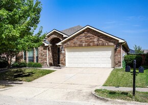 2048 Lake Trail Dr in Forney, TX - Building Photo