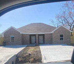 6116 Trescon Dr, Unit B in Houston, TX - Building Photo