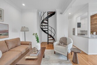 17 Cazenove St in Boston, MA - Building Photo - Building Photo