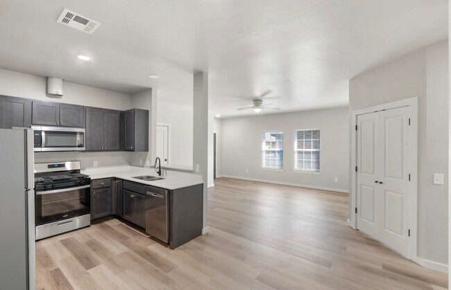 5130 Brooke Rd in Tuttle, OK - Building Photo - Building Photo