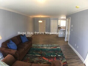 66 Basketball Ct in Bangor, ME - Building Photo - Building Photo