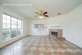 906 High Country Dr in Garland, TX - Building Photo - Building Photo