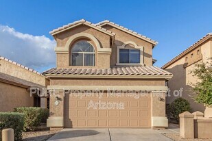 10512 W Almeria Rd in Avondale, AZ - Building Photo