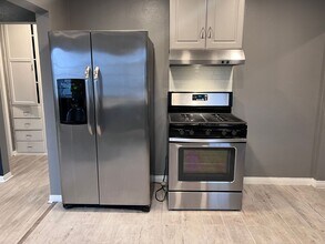 4022 161st St, Unit 4024 in Lawndale, CA - Building Photo - Building Photo