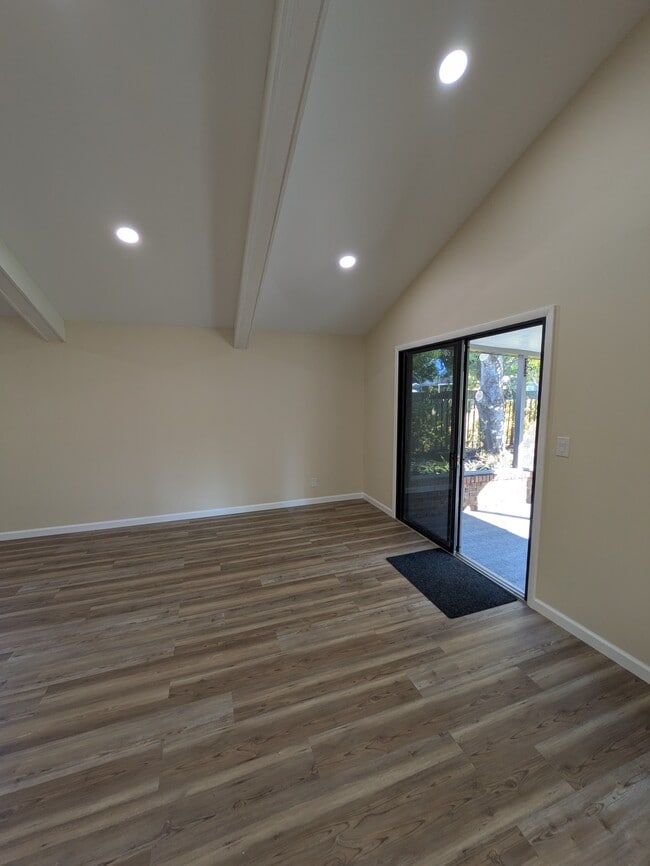 349 Water Oak Ln in Ormond Beach, FL - Foto de edificio - Building Photo