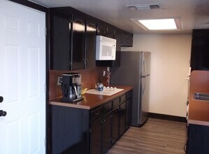 205 E Hogan Dr in Copperas Cove, TX - Building Photo - Building Photo