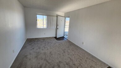 324 Zenith St in Chula Vista, CA - Building Photo - Building Photo