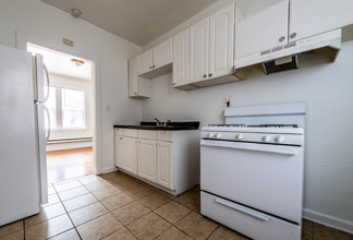 7756 S Marshfield Ave in Chicago, IL - Building Photo - Building Photo