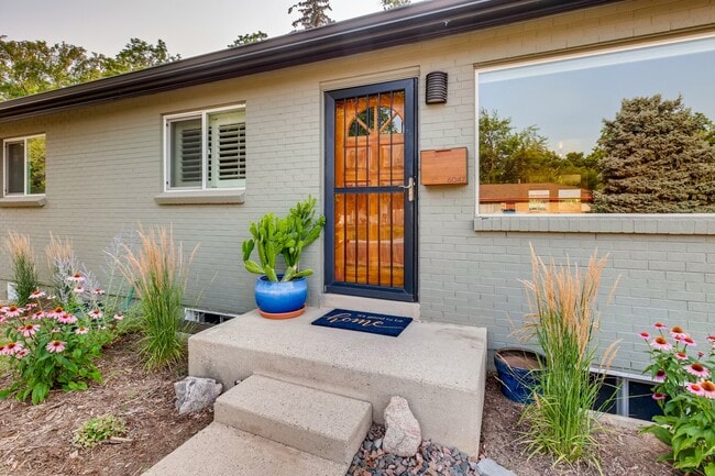 6047 Independence St in Arvada, CO - Building Photo - Building Photo