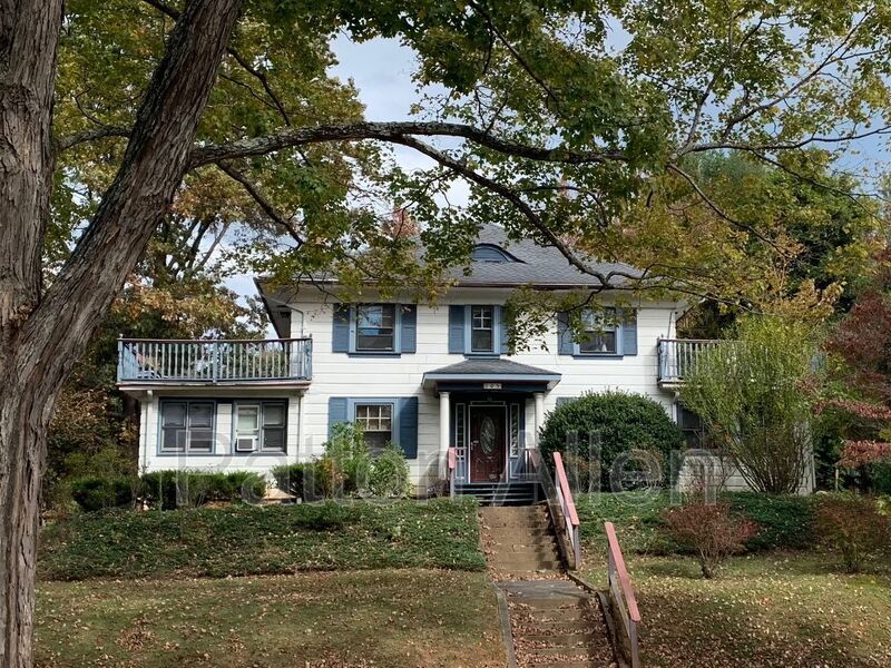 105 Edwin Pl in Asheville, NC - Building Photo