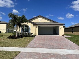 4244 Thurso Wy in Fort Pierce, FL - Building Photo