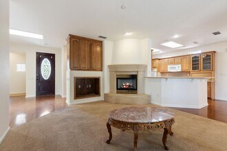 145 Northfield Ct in Lincoln, CA - Building Photo - Building Photo