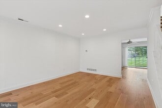 235 Copper Beech Dr in Blue Bell, PA - Building Photo - Building Photo