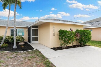 3830 SE 12th Ave in Cape Coral, FL - Building Photo - Building Photo