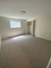219 Brookridge Ct, Unit 1 in Ann Arbor, MI - Foto de edificio - Building Photo