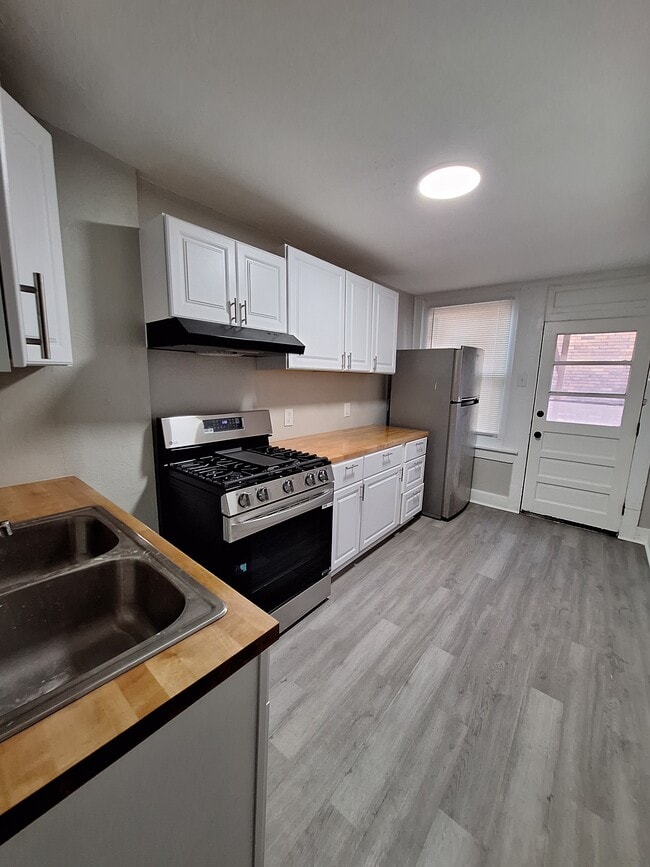 307 S Park St in East Pittsburgh, PA - Building Photo - Building Photo