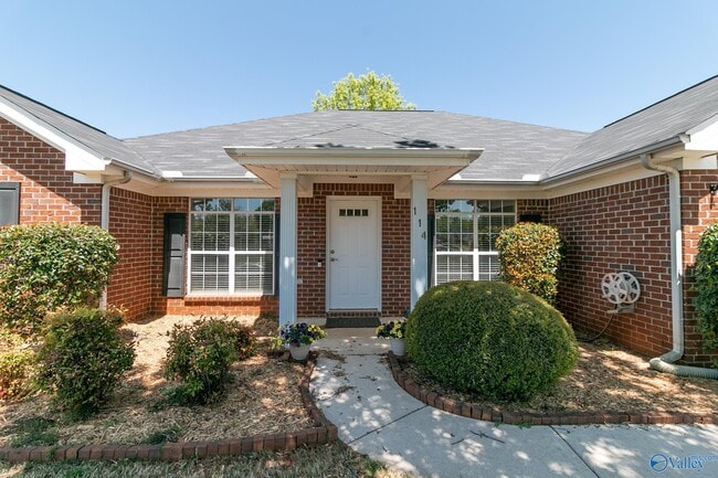 114 Clover Ridge Dr in Madison, AL - Building Photo - Building Photo