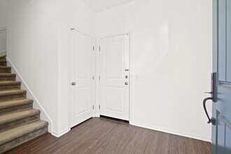 51 Zen Gdn in Irvine, CA - Building Photo - Building Photo