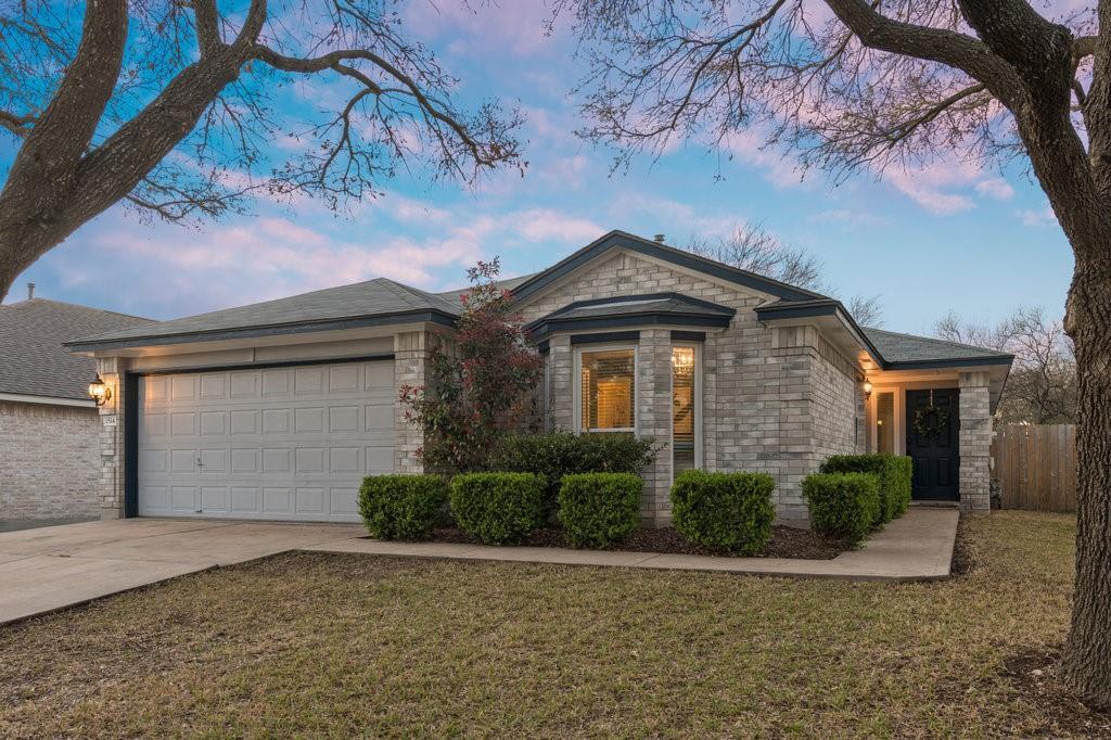 1514 Lobo Mountain Ln in Round Rock, TX - Building Photo