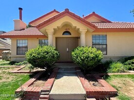 11670 Rufus Brijalba Dr in El Paso, TX - Building Photo