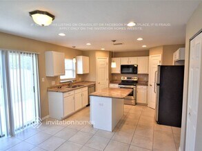 12741 Kings Lake Dr in Gibsonton, FL - Building Photo - Building Photo