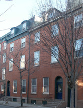 327 S 12th St in Philadelphia, PA - Building Photo - Building Photo