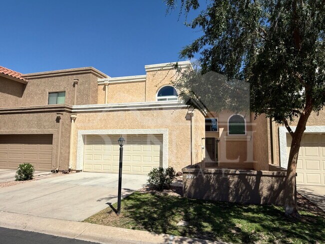 2073 N Sunset Dr in Chandler, AZ - Building Photo - Building Photo