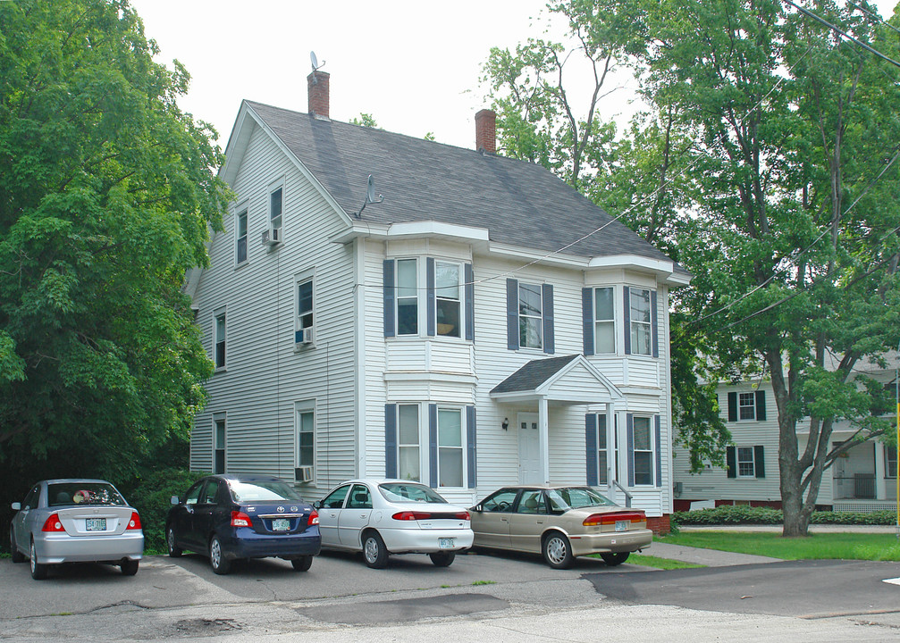 1 Cass St in Exeter, NH - Foto de edificio