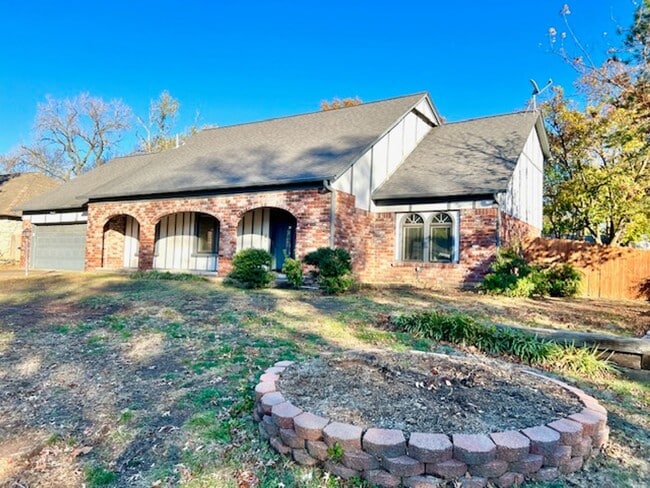 6779 S 70th E Ave in Tulsa, OK - Building Photo - Building Photo