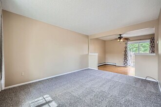 1233 Willow Bend Cir in Colorado Springs, CO - Foto de edificio - Building Photo
