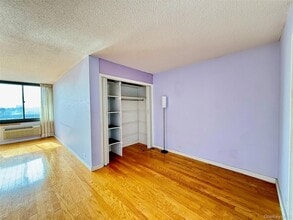 150-38 Union Tpke, Unit 10L in Queens, NY - Building Photo - Building Photo