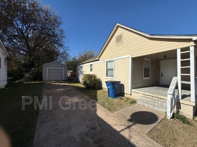 2432 N Quincy Ave in Tulsa, OK - Building Photo - Building Photo