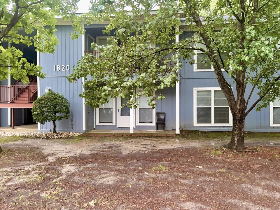 1820 Sardonyx Rd in Fayetteville, NC - Building Photo