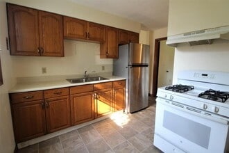 915 Helm St in Logansport, IN - Building Photo - Building Photo