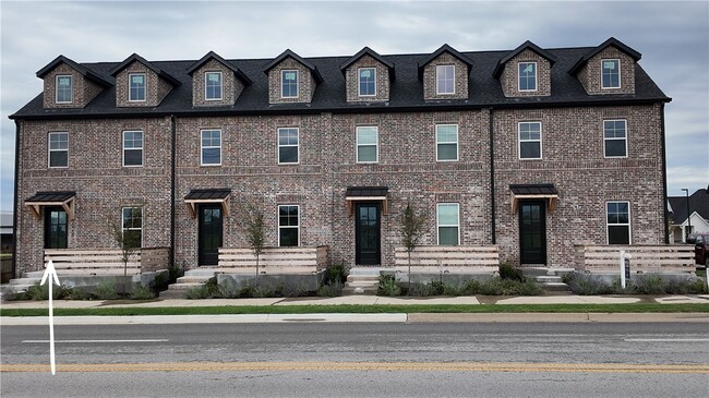 property at 5918 S Bellview Rd