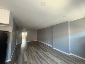 181 Hale Ave in Brooklyn, NY - Building Photo - Building Photo