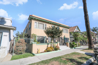 433-439 W 9th St in Long Beach, CA - Building Photo - Building Photo